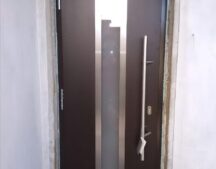 Входная дверь Hormann Thermo65 цвет 8019 фото 1